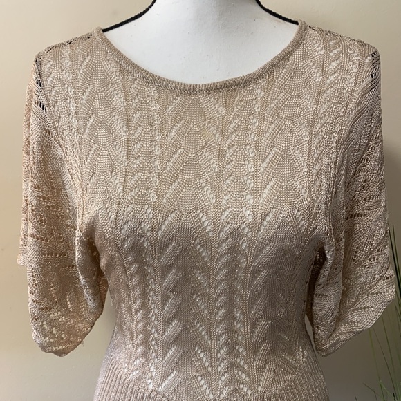 ⭐️3/$15 The Limited open knot gold sweater - Picture 2 of 5